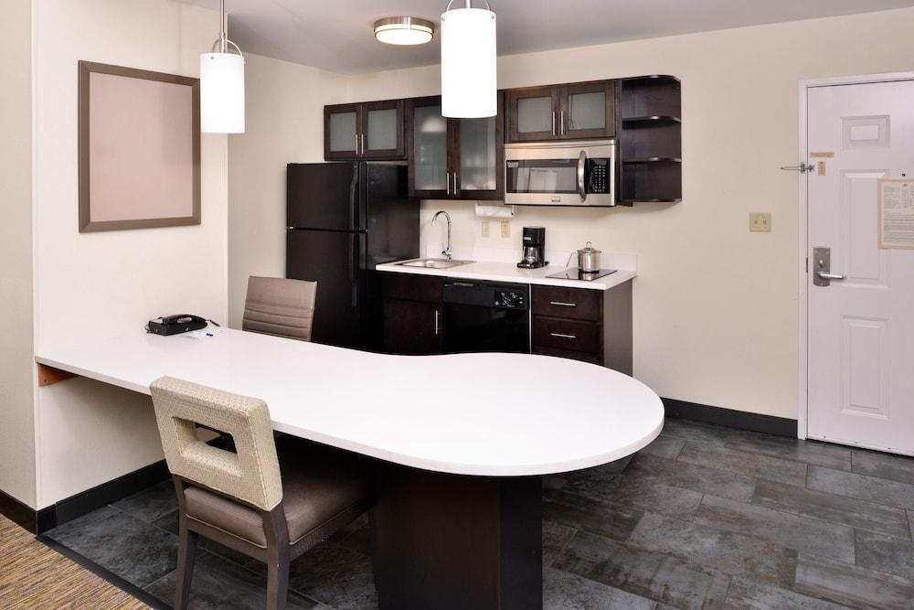 Candlewood Suites Winchester By Ihg Dış mekan fotoğraf