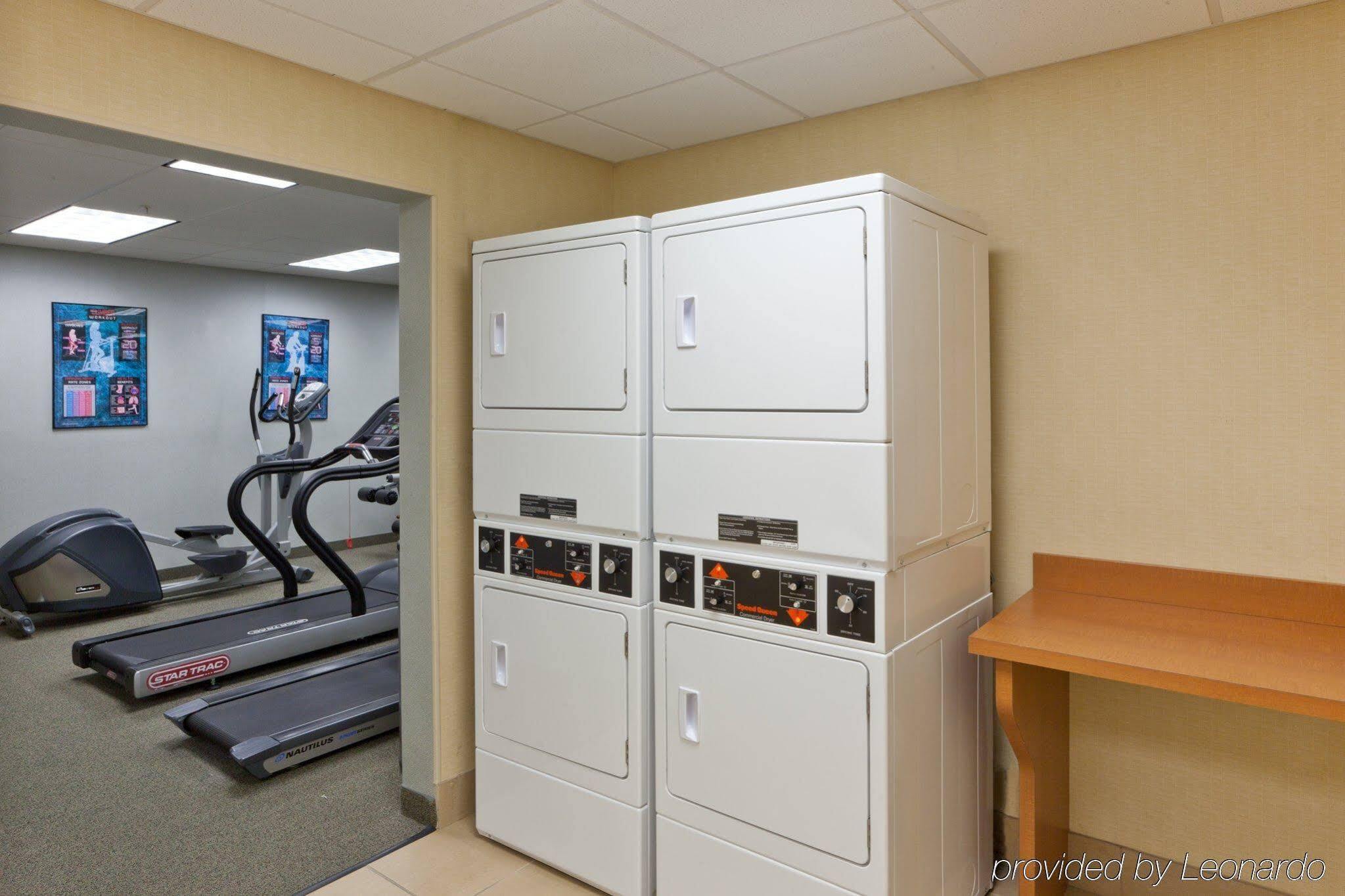 Candlewood Suites Winchester By Ihg Dış mekan fotoğraf